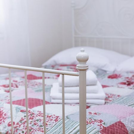 Beautiful Apartment In Central Residence Praha Bagian luar foto