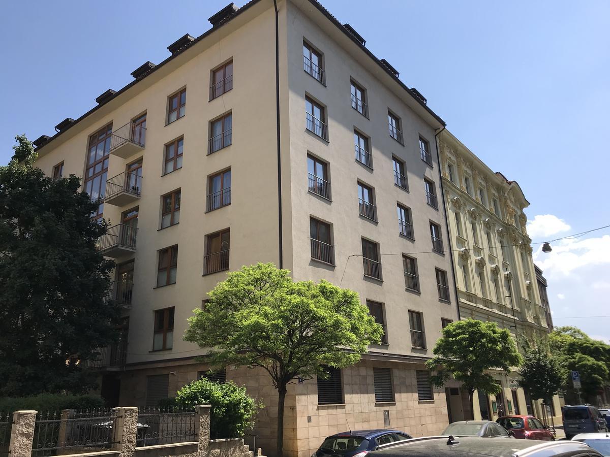 Beautiful Apartment In Central Residence Praha Bagian luar foto
