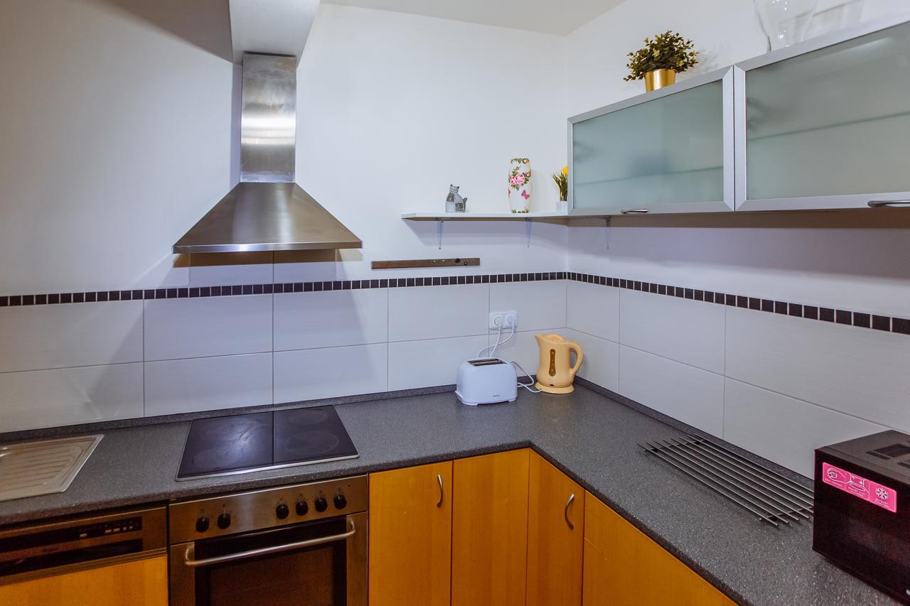 Beautiful Apartment In Central Residence Praha Bagian luar foto