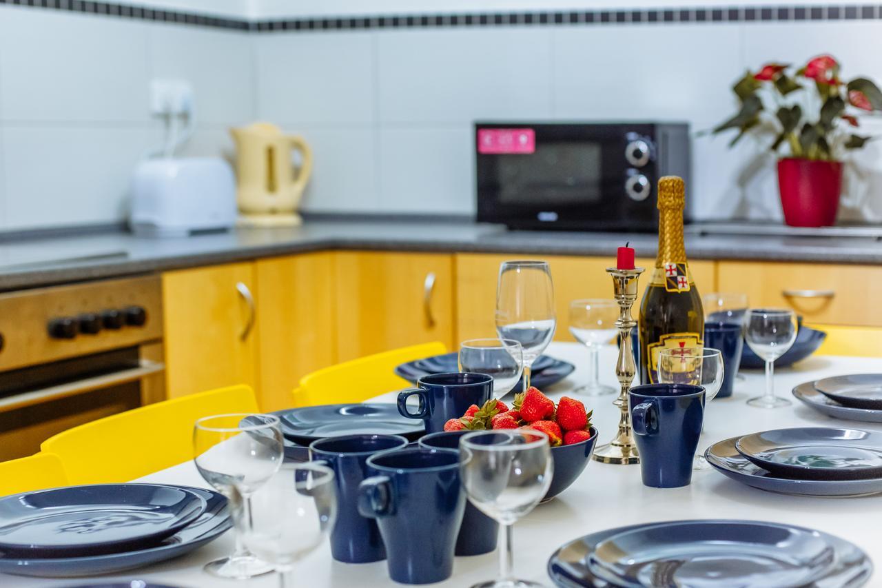 Beautiful Apartment In Central Residence Praha Bagian luar foto