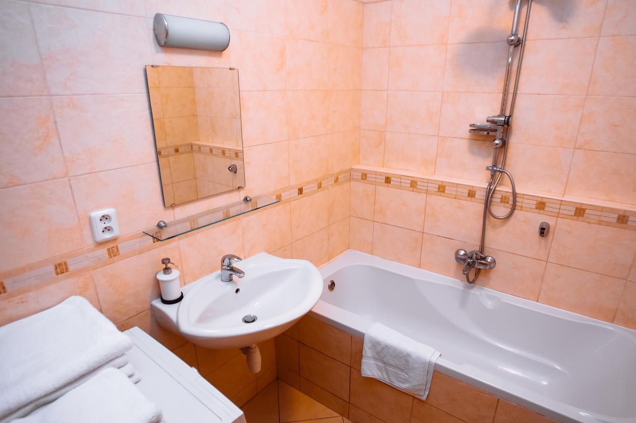 Beautiful Apartment In Central Residence Praha Bagian luar foto
